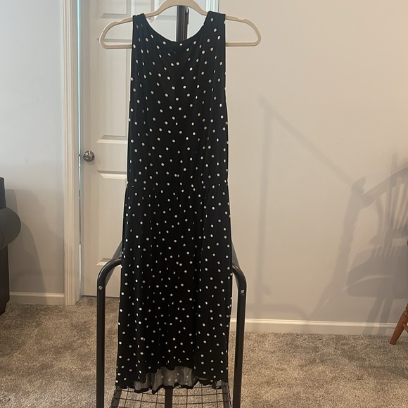 V-neck polkadot dress with pockets - Picture 4 of 5